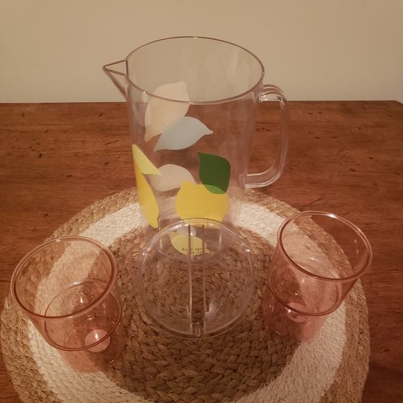Kate Spade Lemon pitcher & 2 cups Bundle Lot - Picture 5 of 6